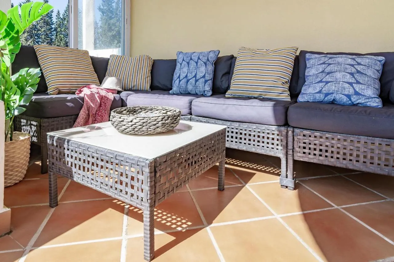 Apartment 2-Bedroom Retreat With Stunning Views In Aldea Blanca With Private Paddle Court Marbella