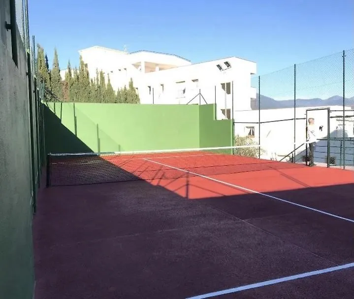 Apartment 2-Bedroom Retreat With Stunning Views In Aldea Blanca With Private Paddle Court Marbella