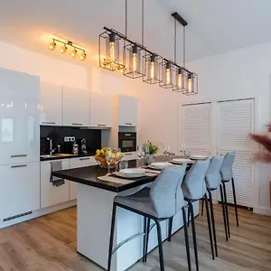  Apartment Puerto Banus Second Line, Luxury